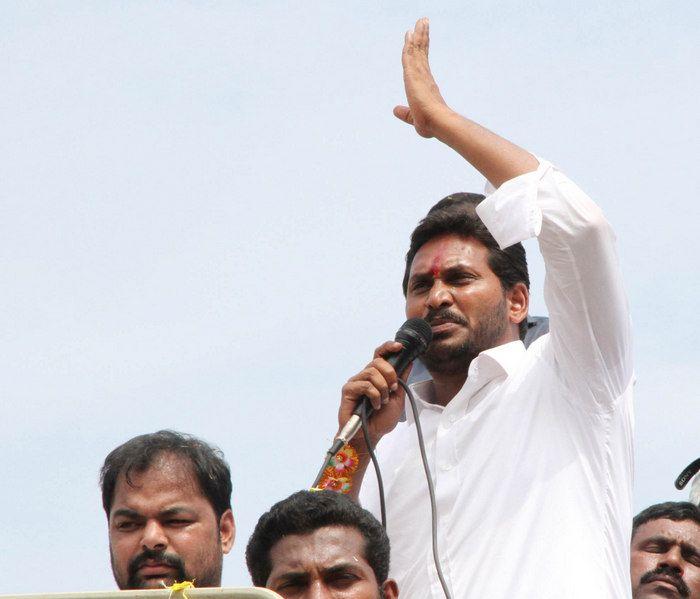 YS Jagan Praja Sankalpa Yatra Day 8 Photos