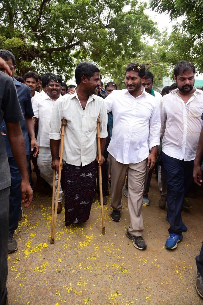 YS Jagan Praja Sankalpa Yatra Day 8 Photos