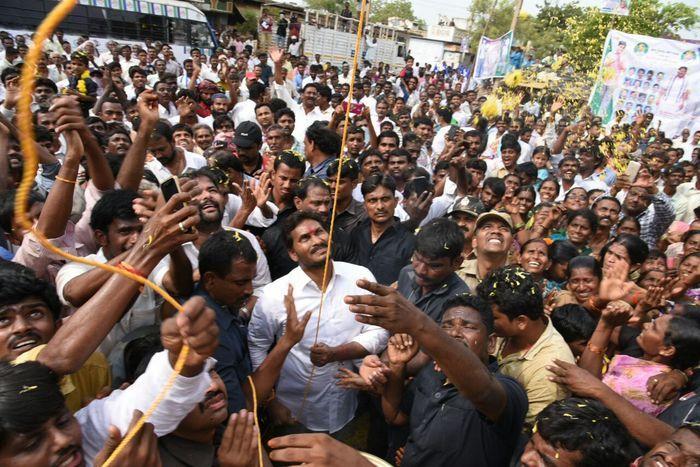 YS Jagan Praja Sankalpa Yatra Day 8 Photos