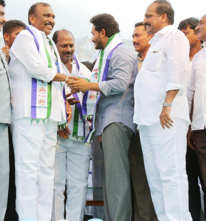 YS Jagan Public Meet at Nandyala Photos