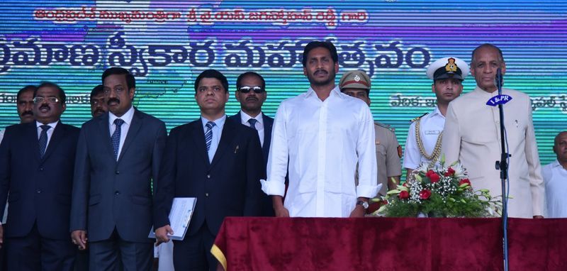 YS Jagan Swearing in Ceremony Pics