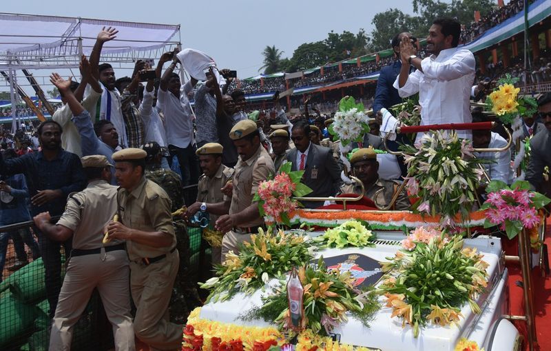 YS Jagan Swearing in Ceremony Pics