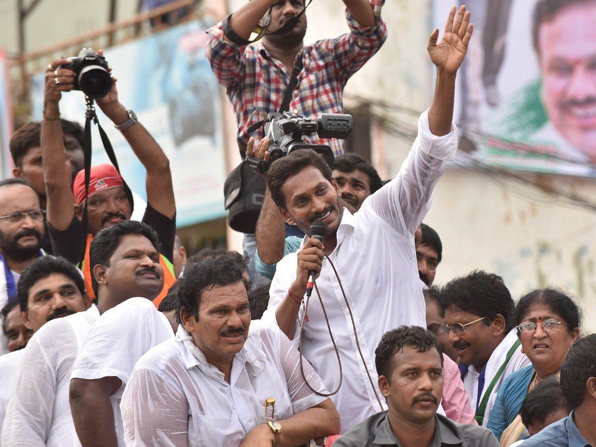 YS Jagan's Praja Sankalpa Yatra Day 187 Photos