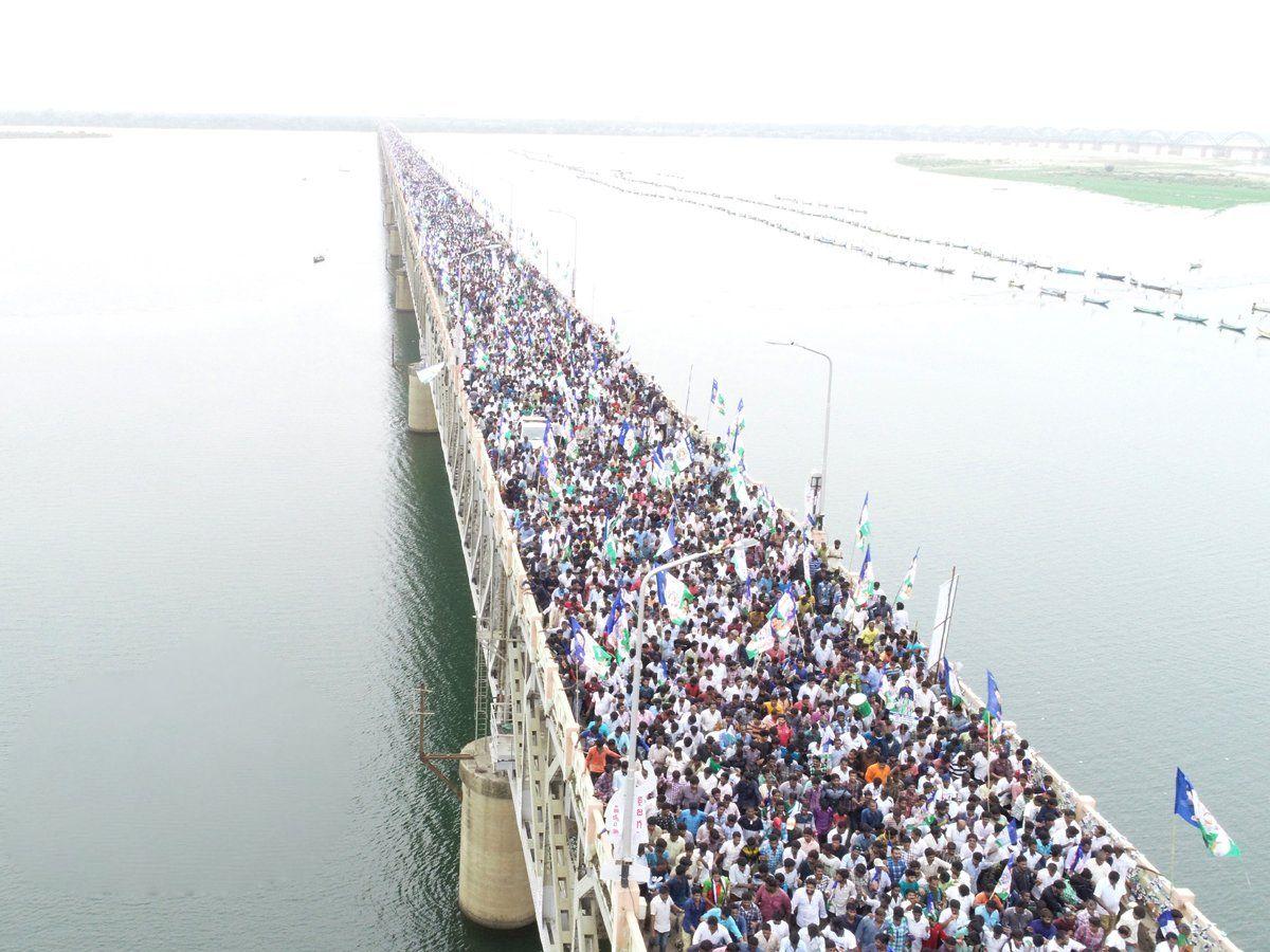 YS Jagan's Praja Sankalpa Yatra Day 187 Photos