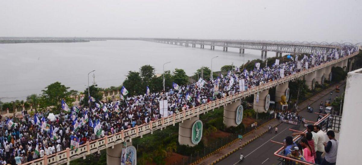 YS Jagan's Praja Sankalpa Yatra Day 187 Photos