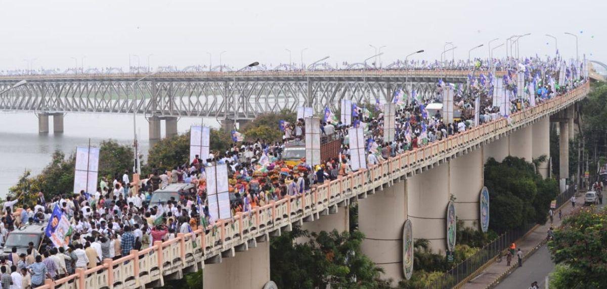 YS Jagan's Praja Sankalpa Yatra Day 187 Photos