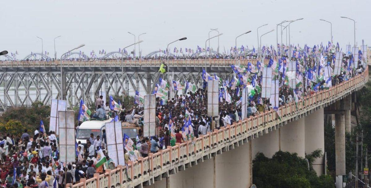 YS Jagan's Praja Sankalpa Yatra Day 187 Photos