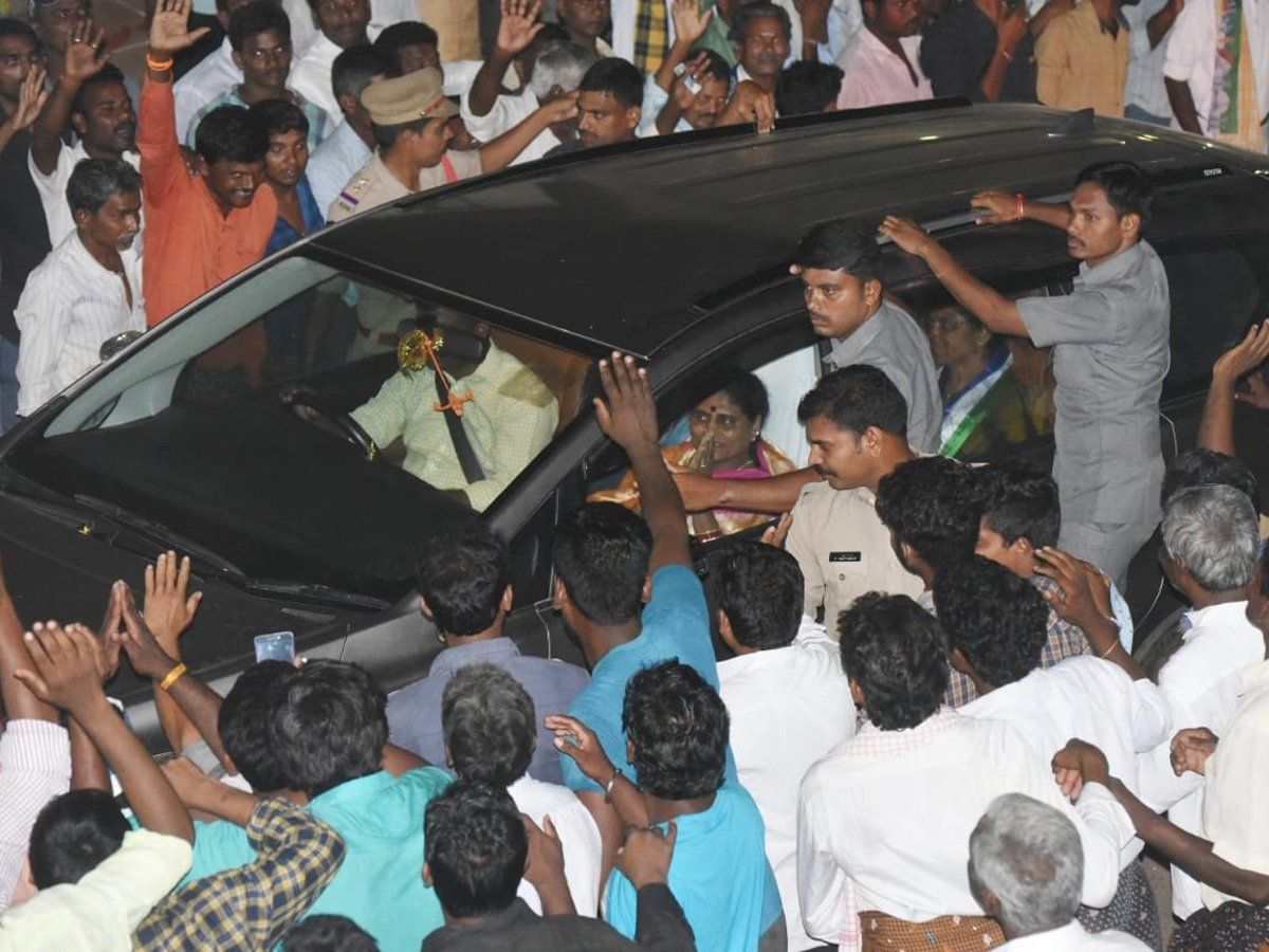 YS Vijayamma Public Meeting at Chodavaram Photos