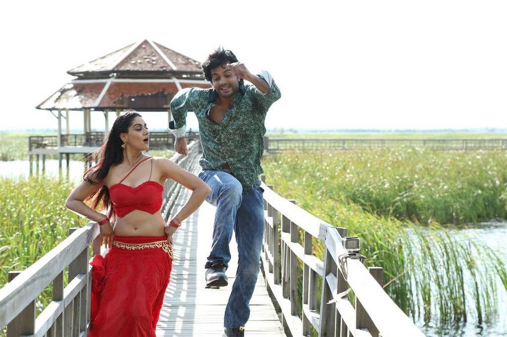 Aayirathil Iruvar Tamil Movie Latest Hot Stills
