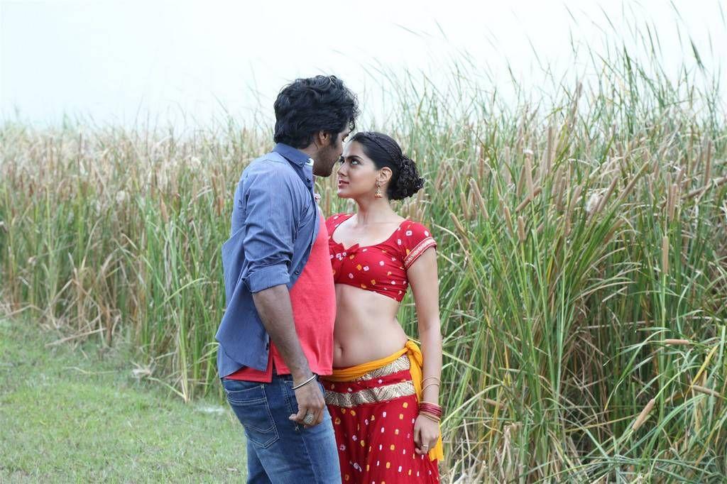 Aayirathil Iruvar Tamil Movie Latest Hot Stills