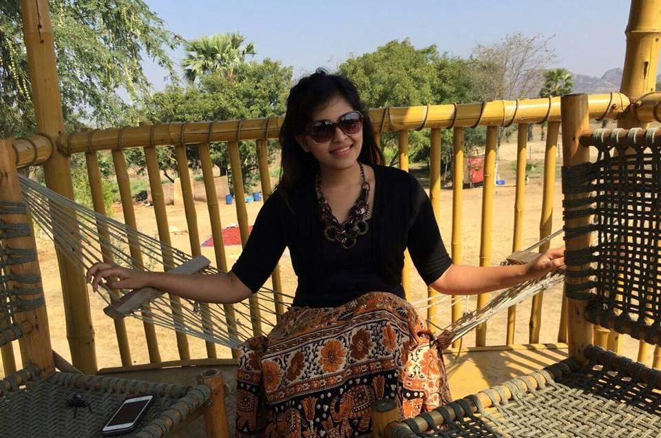 Actress Anjali Rare and Unseen Photos