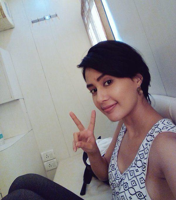 Airtel 4G Girl Sasha Chettri Rare Photos