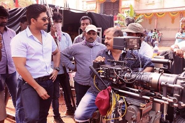 Allu Arjun on the sets of Sarrainodu Photos