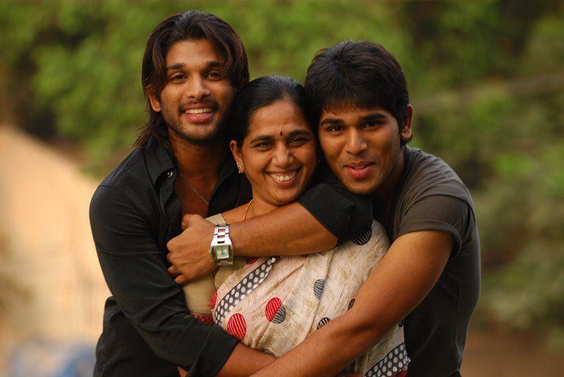 Allu Arjun rare pics with family and friends