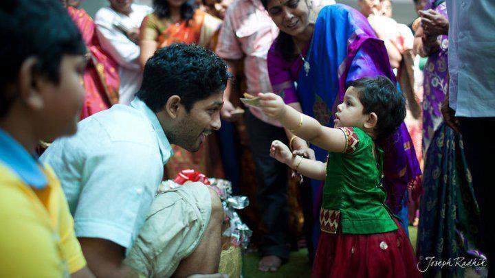Allu Arjun with his Brother's Daughter Anvitha Unseen Photos