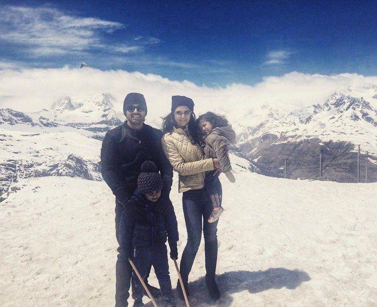  Allu Arjun with his family images