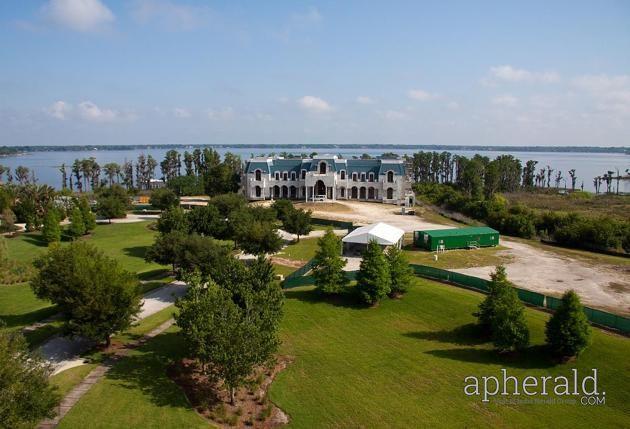 America s biggest house Photos