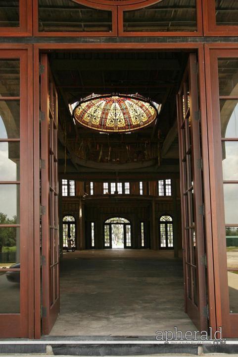 America s biggest house Photos