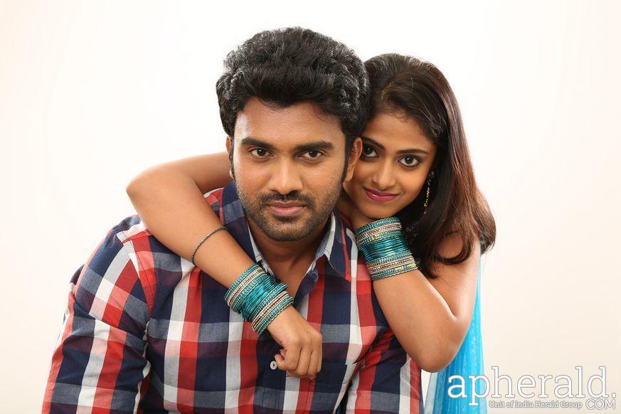 Anaganaga Oka Chitram Stills