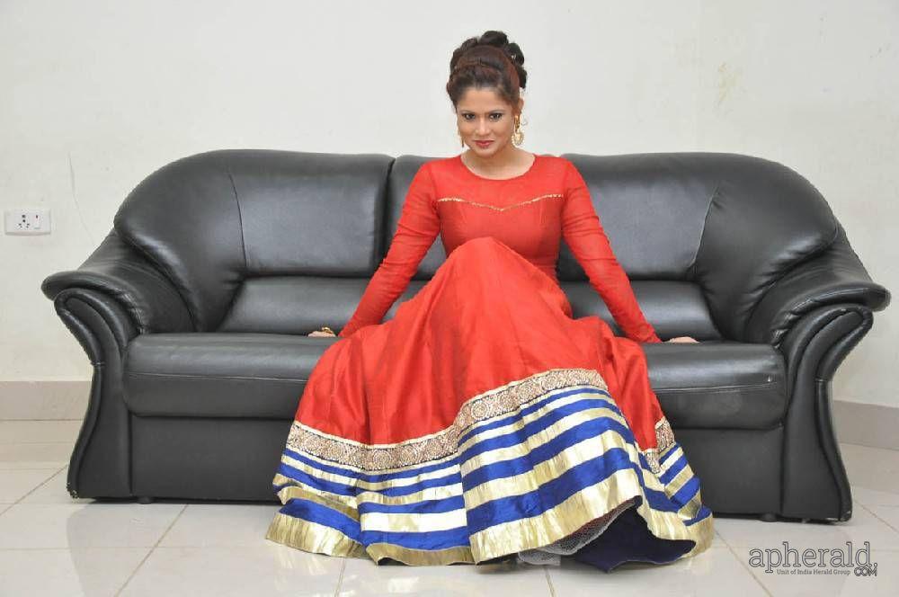 Anchor Shilpa Chakravarthy Images