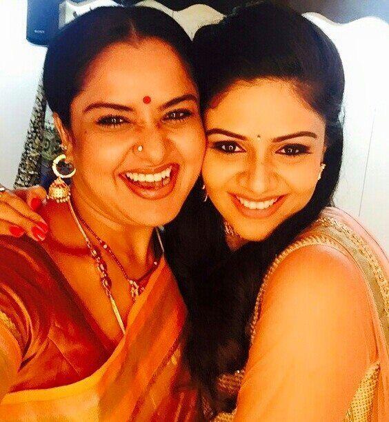 Anchor Sreemukhi Rare & Unseen Photos