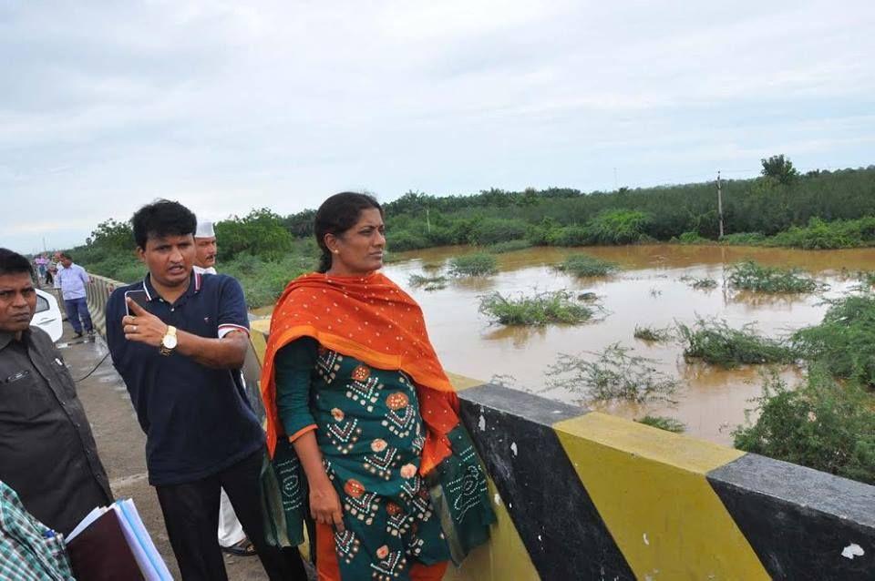 Andhra Ministers Visited The Flood Affected Area Photos