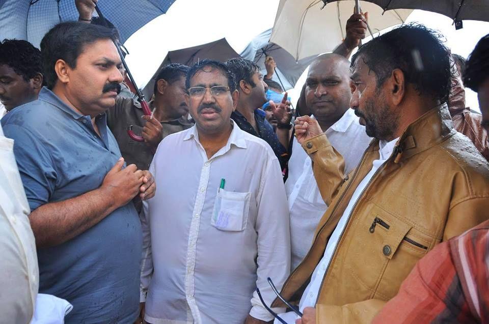 Andhra Ministers Visited The Flood Affected Area Photos