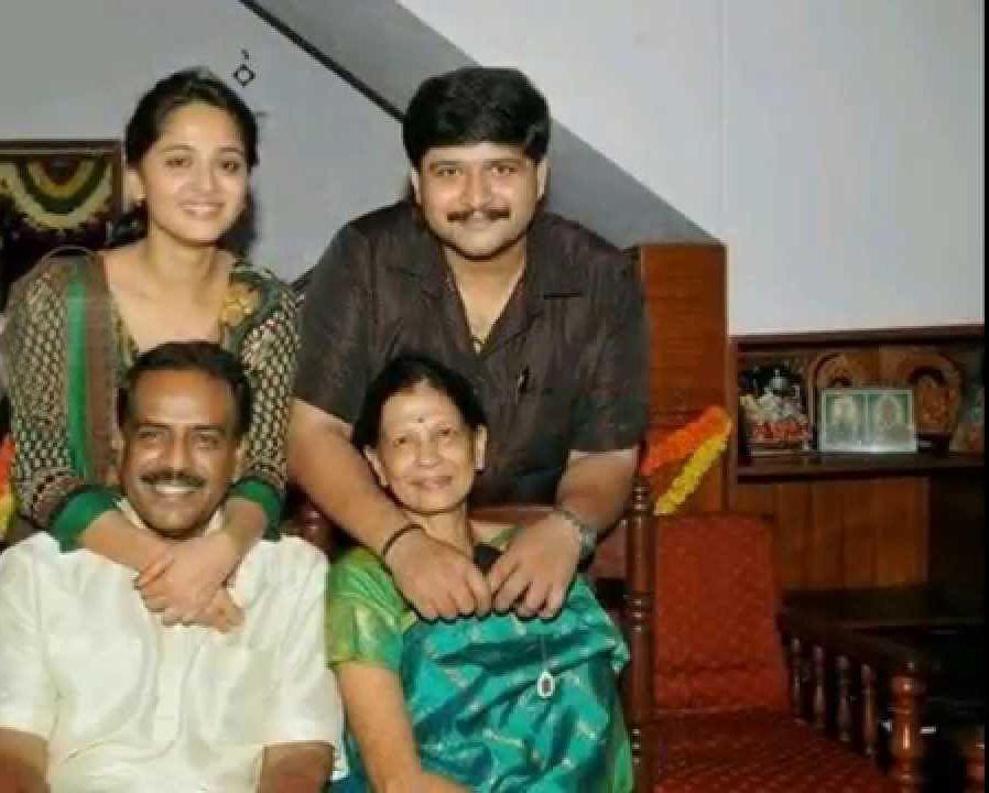 Anushka Shetty Unseen Pictures