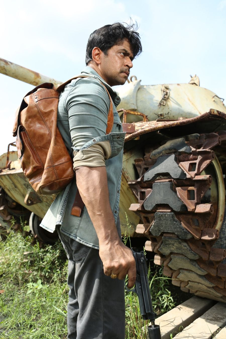 Arjun's Abhimanyu Movie Latest Stills & Posters