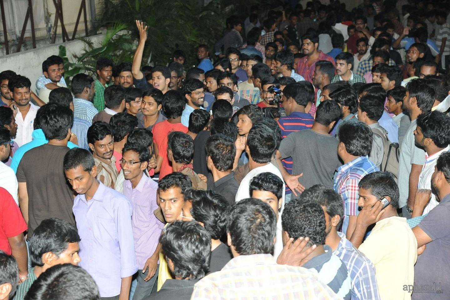 Baahubali Hangama In Sriramulu Theater