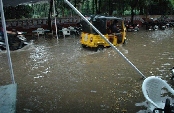 Heavy Rains at Hyderabad Photos