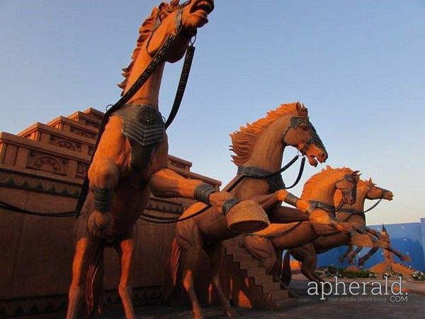 Bahubali Movie Amazing Sets