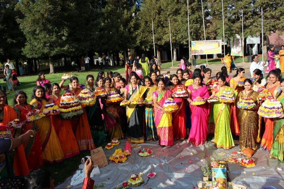 Bathukamma Celebrations at Tankbund Photos