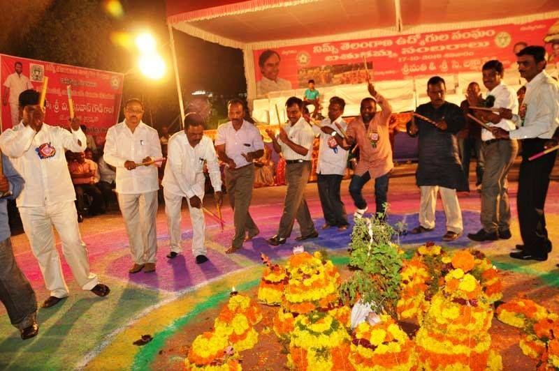 Bathukamma Celebrations at Tankbund Photos