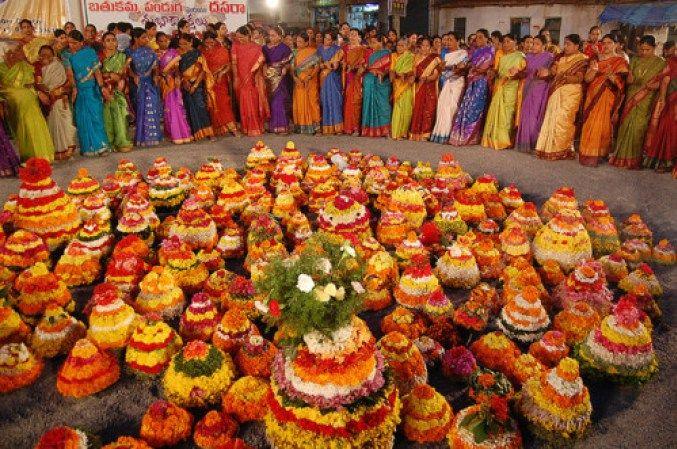 Bathukamma Celebrations at Tankbund Photos