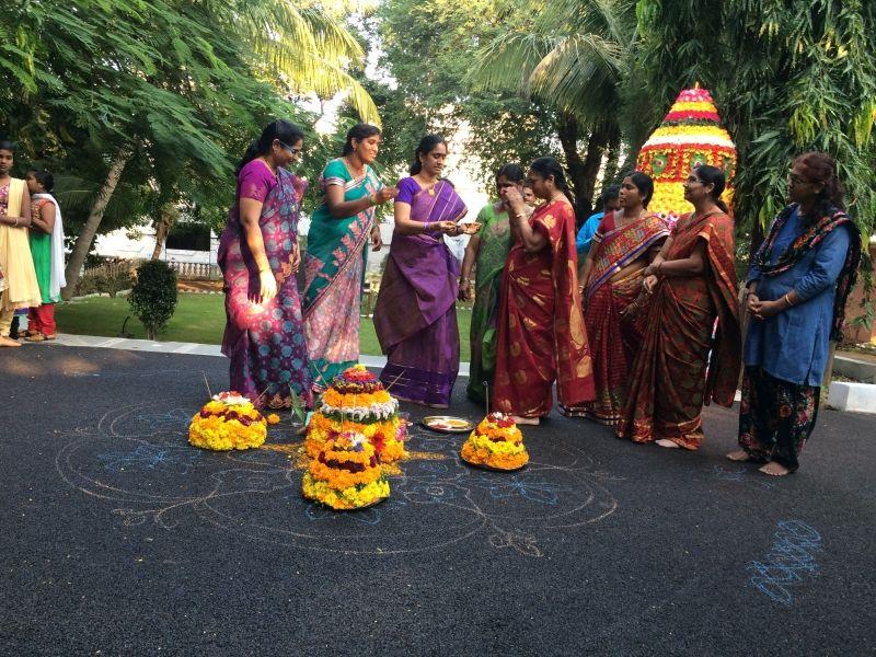 Bathukamma Celebrations at Tankbund Photos