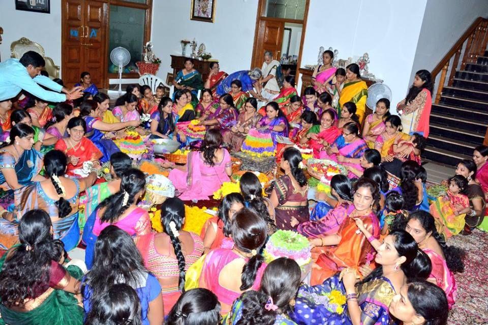 Bathukamma Celebrations at Tankbund Photos