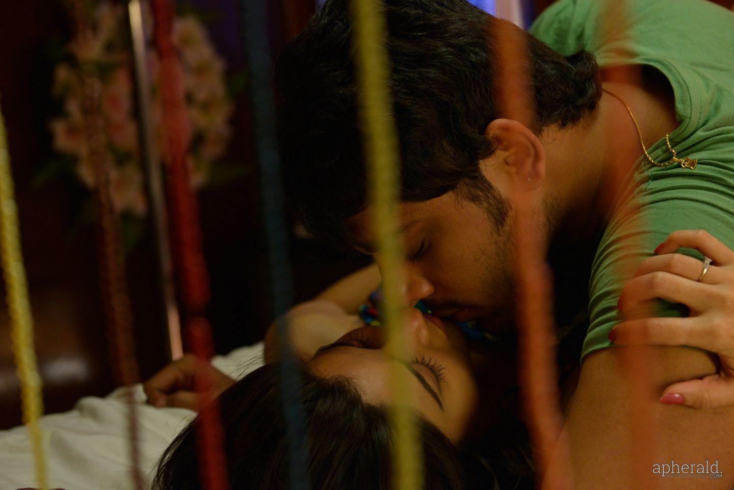 Best Actors Movie Romantic Stills
