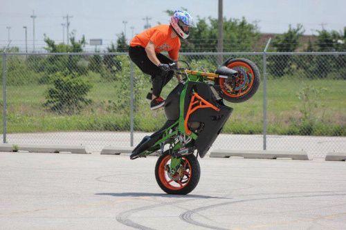 Bike Stunting Photos