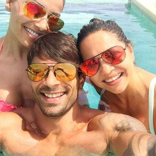 Bipasha Basu Beach Holiday with Karan Singh Photos