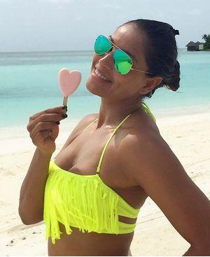 Bipasha Basu Beach Holiday with Karan Singh Photos