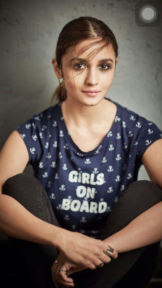 Birthday Special: Alia Bhatt Rare & Unseen Photos Collections