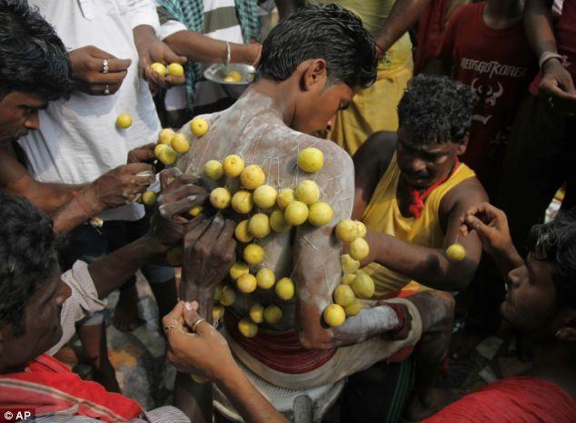 Bizarre Rituals and Festivals of India