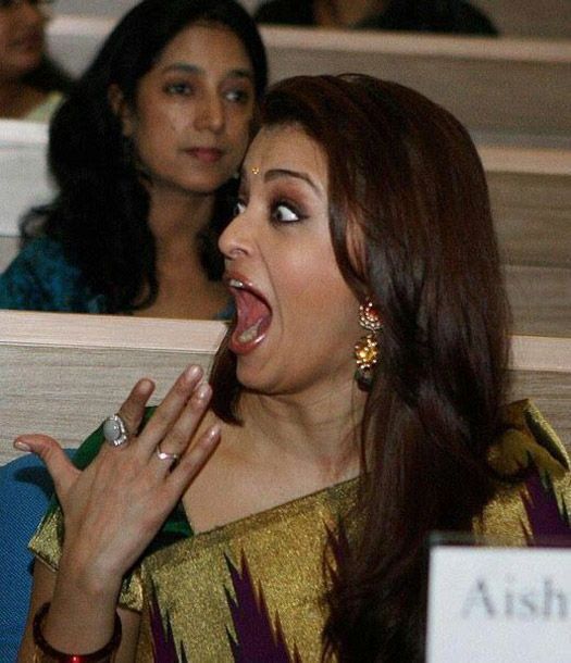 Bollywood Actors Caught Giving Funny Expressions