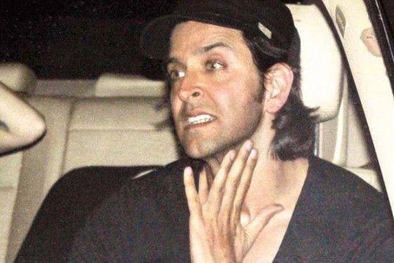 Bollywood Actors Caught Giving Funny Expressions