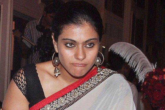 Bollywood Actors Caught Giving Funny Expressions