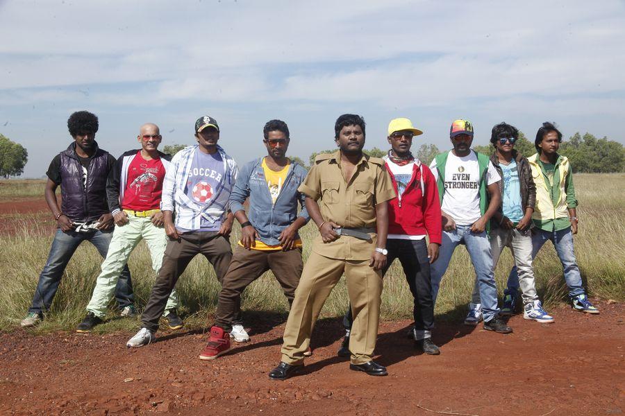 Bullet Rani Movie Images