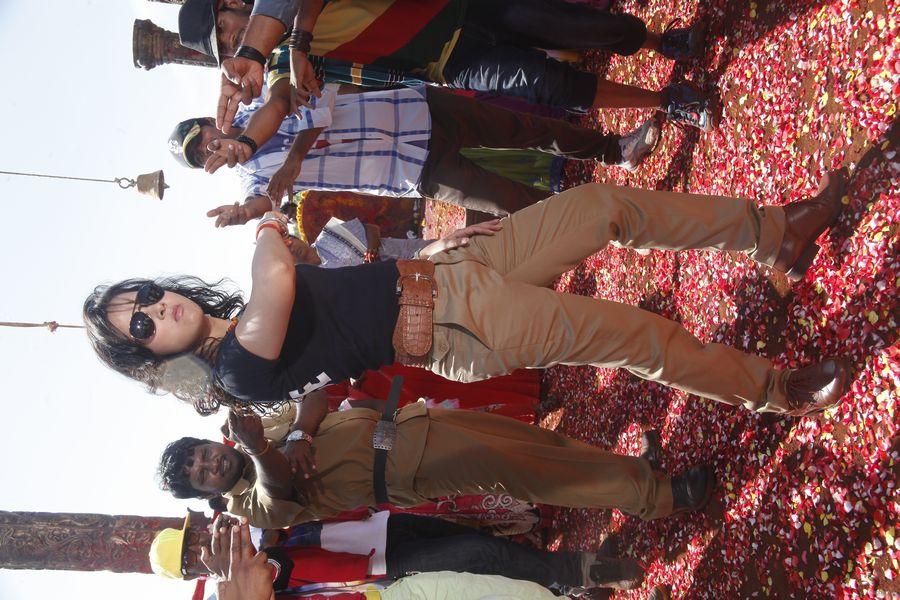 Bullet Rani Movie Images