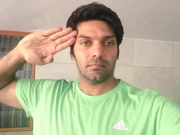 Celebrities Salute to the Indian Army Photos