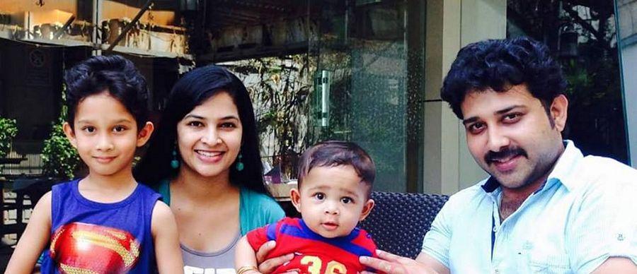 Celebrities with Family Members UNSEEN PHOTOS